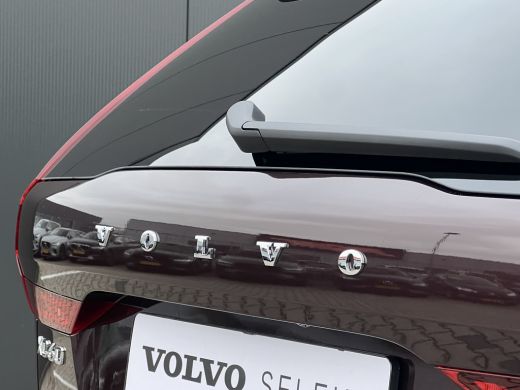 Volvo  XC60 T6 Plug-in hybrid AWD Plus Dark |  Panoramadak | 22 inch Velgen | Op Voorraad | Head-Up Display |... ActivLease financial lease