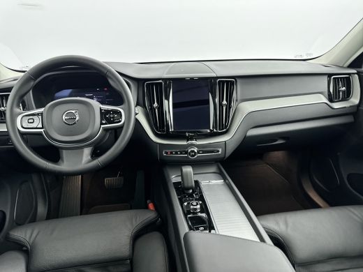 Volvo  XC60 T6 Recharge Plus Dark | 19" Allseason | 360 Camera | Trekhaak | Panoramadak | Harman Kardon | Ele... ActivLease financial lease