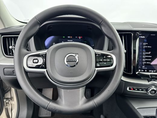 Volvo  XC60 T6 Recharge Plus Dark | 19" Allseason | 360 Camera | Trekhaak | Panoramadak | Harman Kardon | Ele... ActivLease financial lease