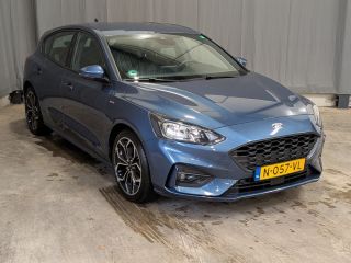 Ford Focus 1.0 EcoBoost ST Line Business 125pk | Winterpack | 18"LMV