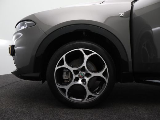 Alfa Romeo Tonale 1.3T PHEV Ti Automaat | Airco (automatisch) | Apple Carplay/Android Auto|telefoonintegratie premi... ActivLease financial lease
