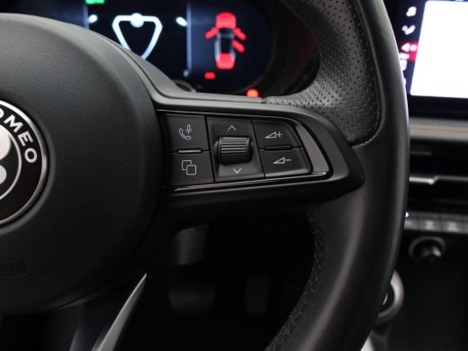 Alfa Romeo Tonale 1.3T PHEV Ti Automaat | Airco (automatisch) | Apple Carplay/Android Auto|telefoonintegratie premi... ActivLease financial lease