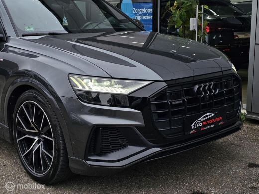 Audi Q8 55 TFSI e quattro 3x S-line Panorama/HUD/Softclose/360/Luchtvering/SQ8 diffuser ActivLease financial lease
