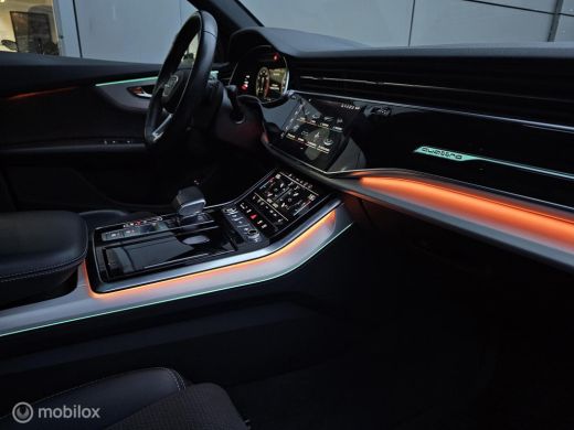 Audi Q8 55 TFSI e quattro 3x S-line Panorama/HUD/Softclose/360/Luchtvering/SQ8 diffuser ActivLease financial lease
