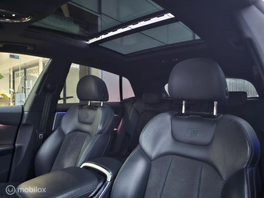 Audi Q8 55 TFSI e quattro 3x S-line Panorama/HUD/Softclose/360/Luchtvering/SQ8 diffuser ActivLease financial lease