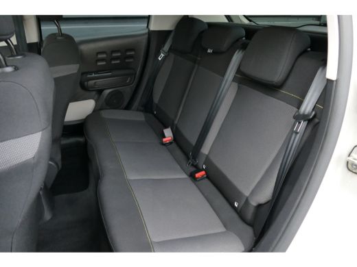 Citroën C3 1.2 PURETECH 82PK 5-DRS SHINE / NAVI / LED / PDC / 16"LMV / CLIMA / WINTERPAKKET / BLUETOOTH / CR... ActivLease financial lease