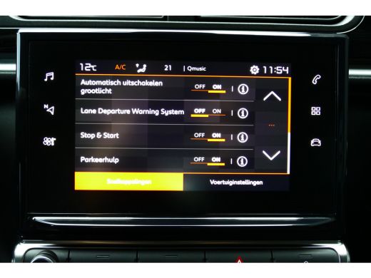 Citroën C3 1.2 PURETECH 82PK 5-DRS SHINE / NAVI / LED / PDC / 16"LMV / CLIMA / WINTERPAKKET / BLUETOOTH / CR... ActivLease financial lease