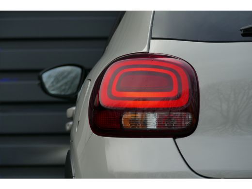 Citroën C3 1.2 PURETECH 82PK 5-DRS SHINE / NAVI / LED / PDC / 16"LMV / CLIMA / WINTERPAKKET / BLUETOOTH / CR... ActivLease financial lease