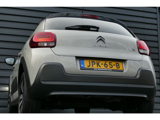 Citroën C3 1.2 PURETECH 82PK 5-DRS SHINE / NAVI / LED / PDC / 16"LMV / CLIMA / WINTERPAKKET / BLUETOOTH / CR... ActivLease financial lease
