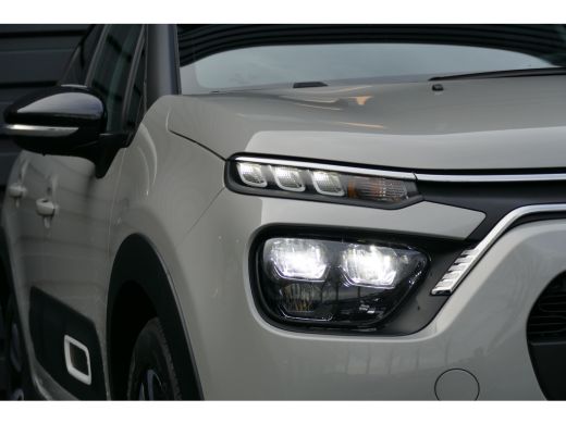Citroën C3 1.2 PURETECH 82PK 5-DRS SHINE / NAVI / LED / PDC / 16"LMV / CLIMA / WINTERPAKKET / BLUETOOTH / CR... ActivLease financial lease