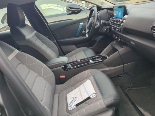 Citroën &euml;-C4 Feel Pack 50 kWh | Achteruitrijcamera | Adaptief demping systeem | Airco (automatisch) ActivLease financial lease