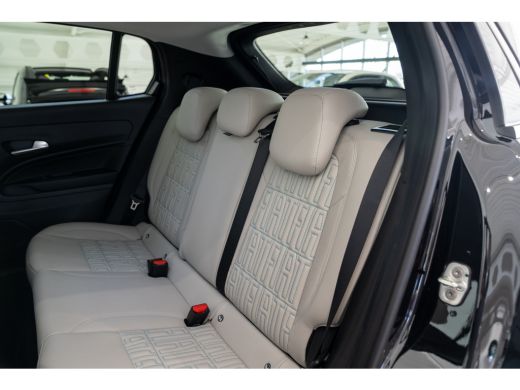 Fiat 600 1.2 Hybride 110PK La Prima | Camera | Elektrische Achterklep | Climate Controle | Adaptive Cruise... ActivLease financial lease