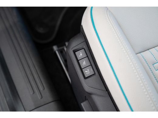 Fiat 600 1.2 Hybride 110PK La Prima | Camera | Elektrische Achterklep | Climate Controle | Adaptive Cruise... ActivLease financial lease