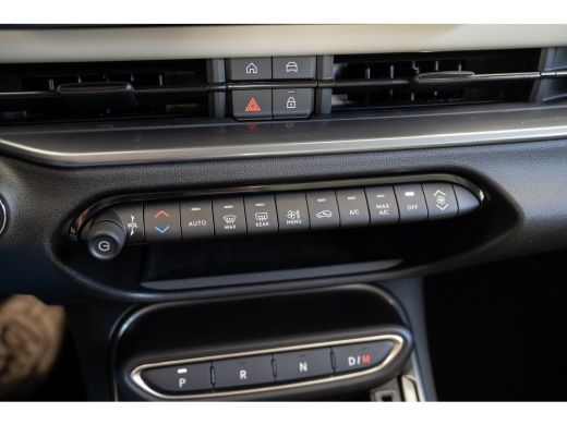 Fiat 600 1.2 Hybride 110PK La Prima | Camera | Elektrische Achterklep | Climate Controle | Adaptive Cruise... ActivLease financial lease