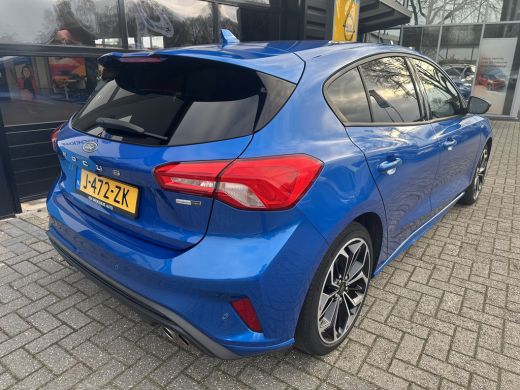 Ford Focus 1.0 125PK Hybrid ST Line X | LED KOPLAMPEN| STUUR-, STOEL- EN VOORRUITVERWARMING| NAVIGATIE| CAME... ActivLease financial lease