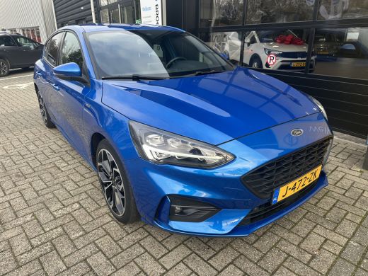 Ford Focus 1.0 125PK Hybrid ST Line X | LED KOPLAMPEN| STUUR-, STOEL- EN VOORRUITVERWARMING| NAVIGATIE| CAME... ActivLease financial lease