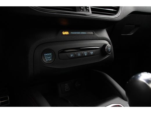 Ford Focus 1.0 EcoBoost Hybrid ST Line X | VOL! | PANO DAK | AGR ZETEL | B&O AUDIO | ADAPTIVE CRUISE | CAMER... ActivLease financial lease