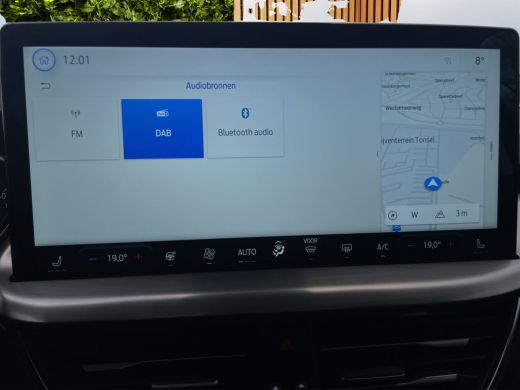 Ford Focus 1.0 EcoBoost Hybrid Titanium | Lage km. stand! | Draadloos Apple Carlay | Stoel-stuurverw. | Clim... ActivLease financial lease