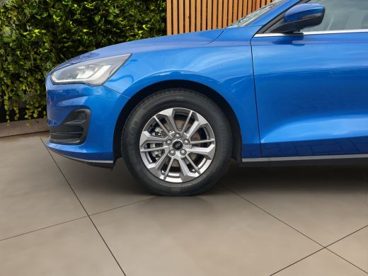Ford Focus 1.0 EcoBoost Hybrid Titanium | Lage km. stand! | Draadloos Apple Carlay | Stoel-stuurverw. | Clim... ActivLease financial lease