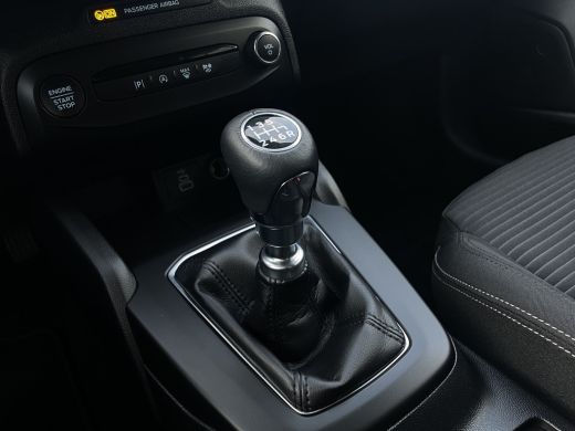 Ford Focus 1.0 EcoBoost Hybrid Titanium | Lage km. stand! | Draadloos Apple Carlay | Stoel-stuurverw. | Clim... ActivLease financial lease