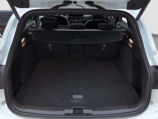 Ford Focus Wagon 1.0 EcoB ST Line X Panoramadak | 18 Inch LMV | Winterpack | El.Klep ActivLease financial lease