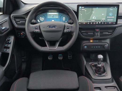 Ford Focus Wagon 1.0 EcoB ST Line X Panoramadak | 18 Inch LMV | Winterpack | El.Klep ActivLease financial lease