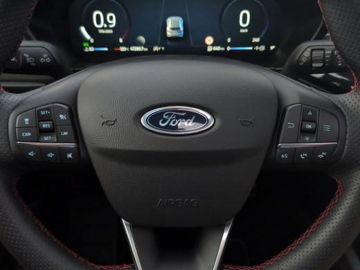 Ford Focus Wagon 1.0 EcoB ST Line X Panoramadak | 18 Inch LMV | Winterpack | El.Klep ActivLease financial lease