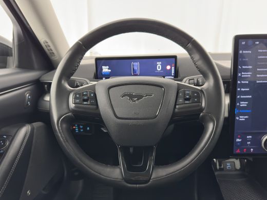 Ford Mustang Mach-E Mach-E RWD 75 kWh (3-Fase) (INCL-BTW) Aut. *LUXURY-LEATHER | FULL-LED | DAB | DIGI-COCKPIT | KEYL... ActivLease financial lease