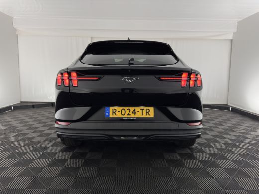 Ford Mustang Mach-E Mach-E RWD 75 kWh (3-Fase) (INCL-BTW) Aut. *LUXURY-LEATHER | FULL-LED | DAB | DIGI-COCKPIT | KEYL... ActivLease financial lease