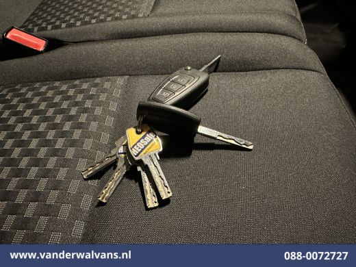 Ford Transit 2.0 TDCI 170pk L4H3 Jumbo Euro6 Airco | Camera | Navigatie | Cruisecontrol | Omvormer Elektrisch ... ActivLease financial lease