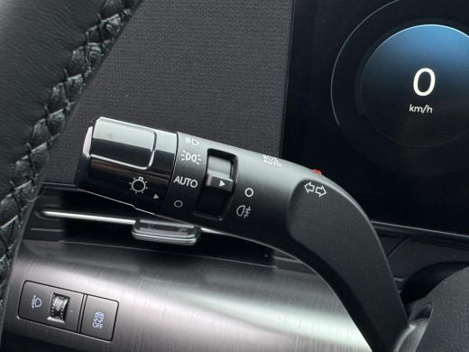 Hyundai Kona Long Range Pure Edition 64.8 kWh | 2.500,- korting! | Uit voorraad leverbaar | Stoel/stuurverwarm... ActivLease financial lease