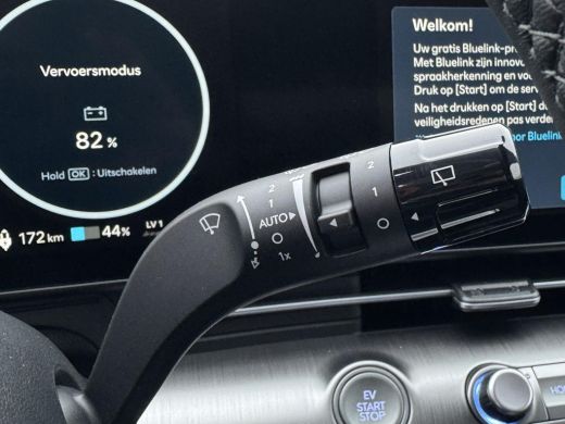 Hyundai Kona Long Range Pure Edition 64.8 kWh | 2.500,- korting! | Uit voorraad leverbaar | Stoel/stuurverwarm... ActivLease financial lease