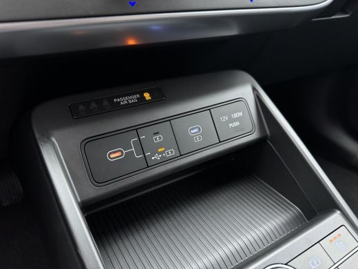 Hyundai Kona Long Range Pure Edition 64.8 kWh | 2.500,- korting! | Uit voorraad leverbaar | Stoel/stuurverwarm... ActivLease financial lease