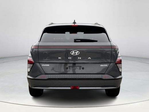 Hyundai Kona Long Range Pure Edition 64.8 kWh | 2.500,- korting! | Uit voorraad leverbaar | Stoel/stuurverwarm... ActivLease financial lease