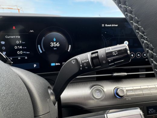 Hyundai Kona Premium 65.4 kWh | 7.500,- korting! | Uit voorraad leverbaar! | Elektrische stoelen | Stoelgeheug... ActivLease financial lease