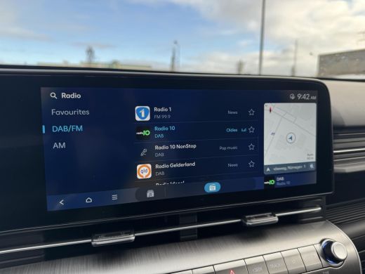 Hyundai Kona Premium 65.4 kWh | 7.500,- korting! | Uit voorraad leverbaar! | Elektrische stoelen | Stoelgeheug... ActivLease financial lease