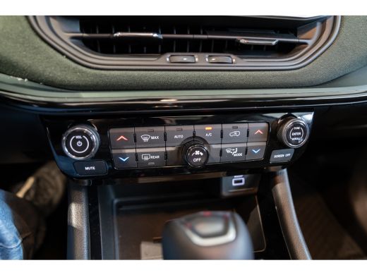 Jeep Compass 4xe 240 Plug-in Hybrid Electric North Star | Panoramadak | Premium Sound | Camera | Navigatie | S... ActivLease financial lease