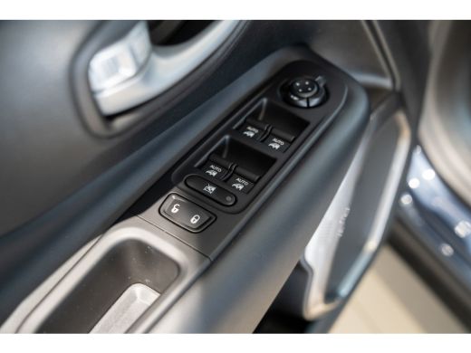 Jeep Renegade 1.5T e-Hybrid Summit | Lederen Bekleding | Navigatie | Camera | Stoel & Stuurverwarming | LED Ver... ActivLease financial lease