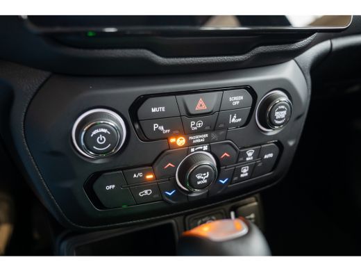 Jeep Renegade 1.5T e-Hybrid Summit | Lederen Bekleding | Navigatie | Camera | Stoel & Stuurverwarming | LED Ver... ActivLease financial lease