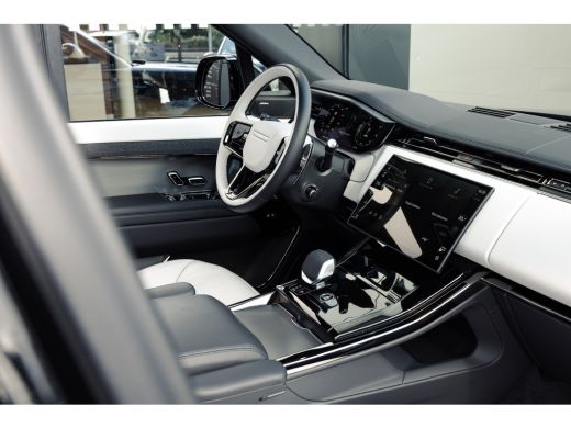Land Rover Range Rover Sport P460e Dynamic SE PHEV | 23 Inch | Softclose | El. trekhaak | Cold Climate | Pano ActivLease financial lease