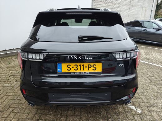 Lynk & Co 01 1.5 | Achterbank in delen neerklapbaar | Achteropkomend verkeer waarschuwing | Airco (automatisch) ActivLease financial lease