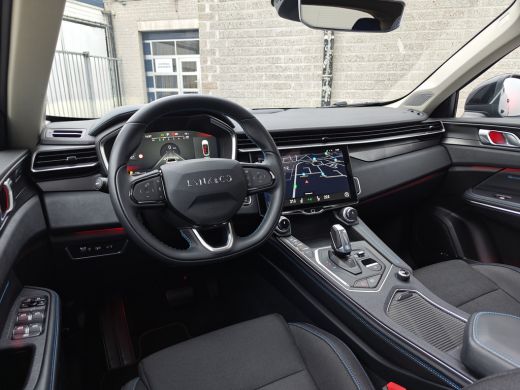 Lynk & Co 01 1.5 | Achterbank in delen neerklapbaar | Achteropkomend verkeer waarschuwing | Airco (automatisch) ActivLease financial lease