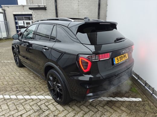 Lynk & Co 01 1.5 | Achterbank in delen neerklapbaar | Achteropkomend verkeer waarschuwing | Airco (automatisch) ActivLease financial lease
