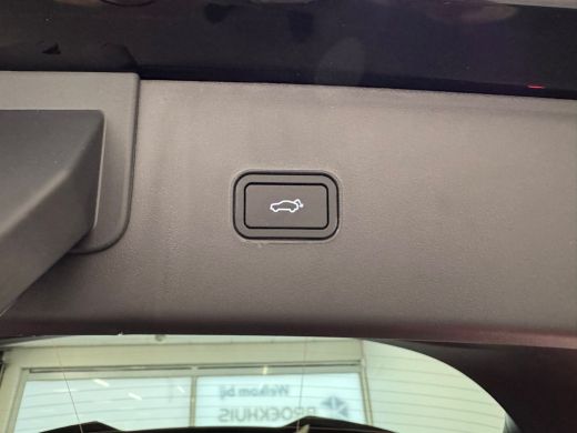 Lynk & Co 08 1.5 More | 200 km elektrisch | 360 Camera | Panoramadak | Harman Kardon | Stoelmassage | ActivLease financial lease