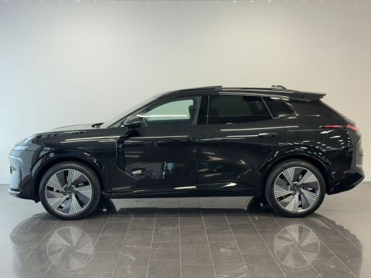 Lynk & Co 08 1.5 More | 200 km elektrisch | 360 Camera | Panoramadak | Harman Kardon | Stoelmassage | ActivLease financial lease