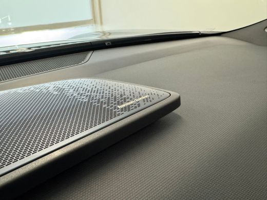 Lynk & Co 08 1.5 More | 200 km elektrisch | 360 Camera | Panoramadak | Harman Kardon | Stoelmassage | ActivLease financial lease