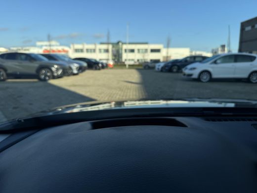 Mazda 3 2.0 e-SkyActiv-G M Hybrid 150 Sportive | Apple Carplay/Android Auto | Stoel/stuurverwarming | Cli... ActivLease financial lease