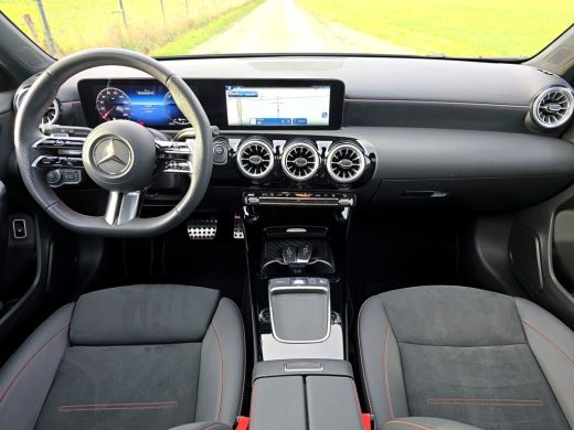 Mercedes-Benz A-Klasse 250 e Star Edition AMG Line - 165 Pk - Euro 6 - Navi - Sfeerverlichting ActivLease financial lease