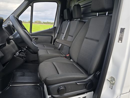 Mercedes-Benz Sprinter 315 1.9 CDI L2 H2 RWD - 150 Pk - Euro 6 - Navi - ParkeerCamera - Cruise Control ActivLease financial lease