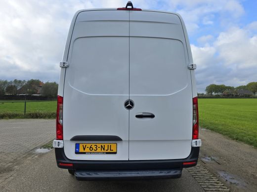 Mercedes-Benz Sprinter 315 1.9 CDI L2 H2 RWD - 150 Pk - Euro 6 - Navi - ParkeerCamera - Cruise Control ActivLease financial lease